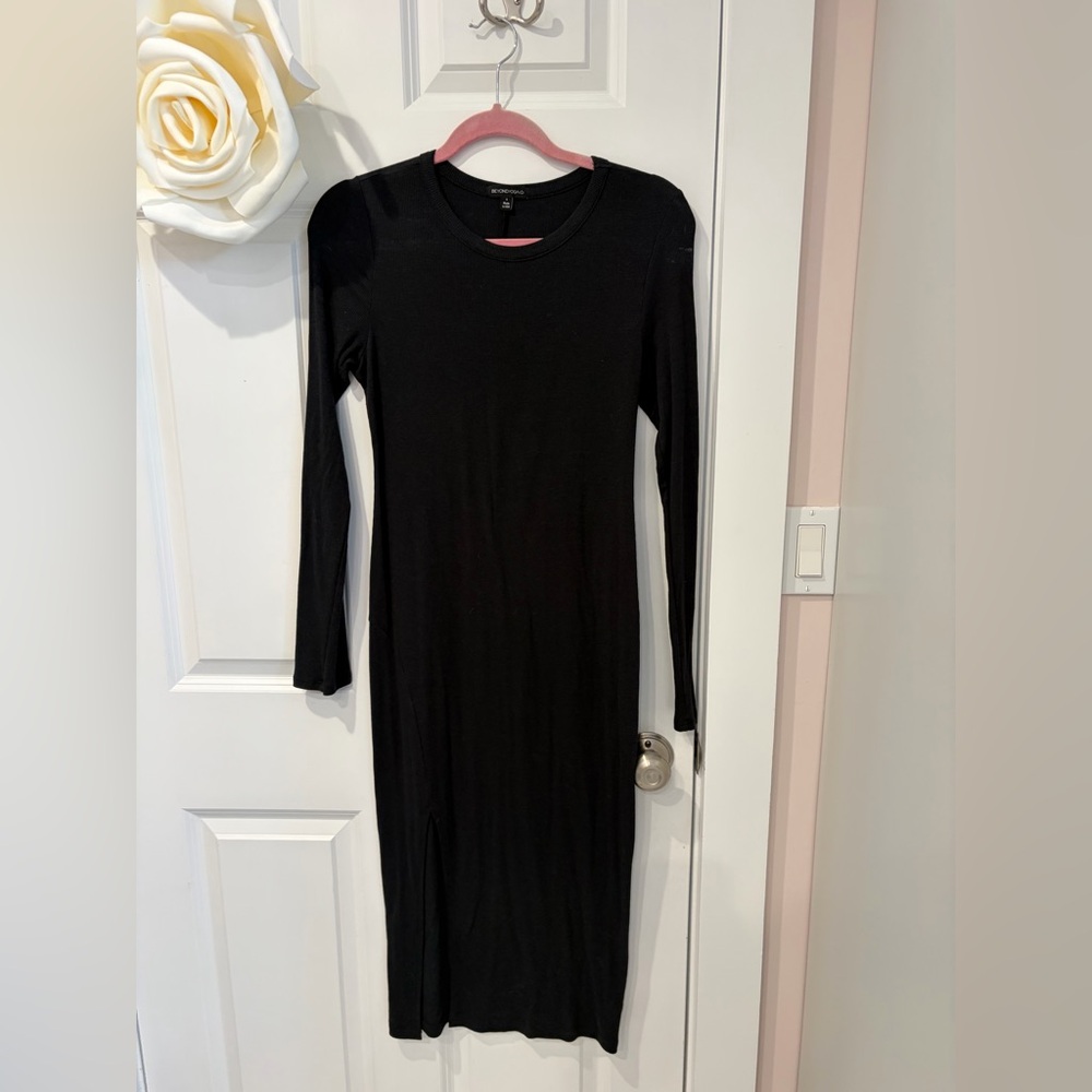 Beyond Yoga Black Long Sleeve Midi Dress